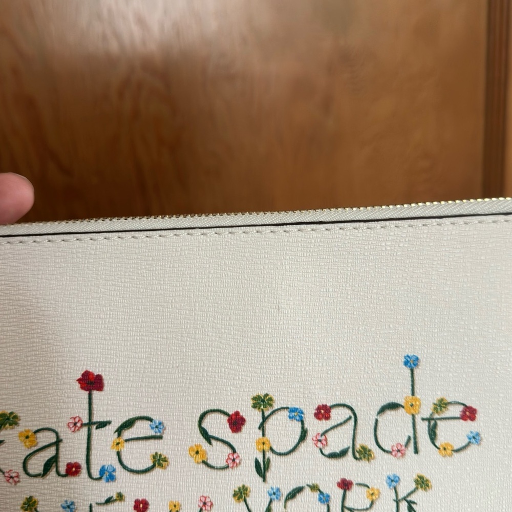 kate spade all day bouquet floral leather medium L-zip wristlet - Picture 5 of 6